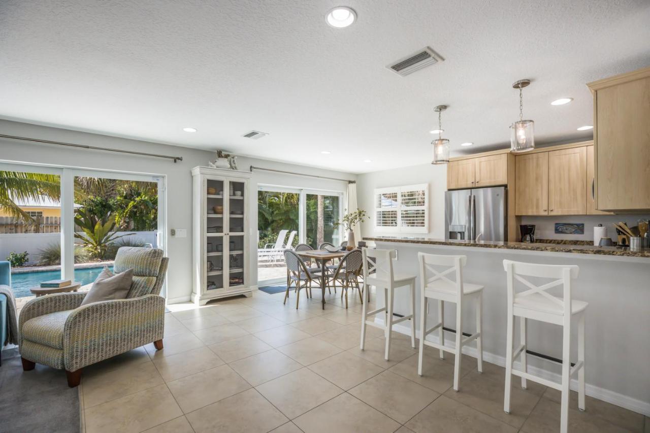 Toes In The Water - 110 Palm Ave Villa Anna Maria Bagian luar foto